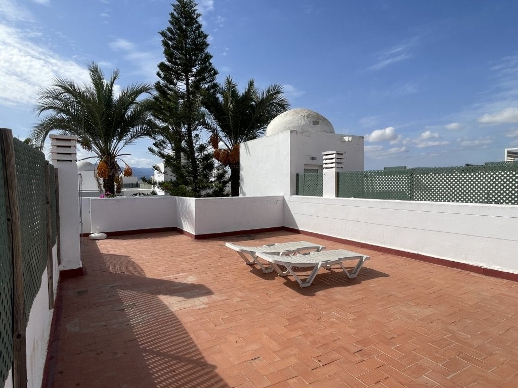 Penthouse avec terrasse sur le toit de 63 m², Immo, Village, 63 m², Vera Playa, 2 pièces