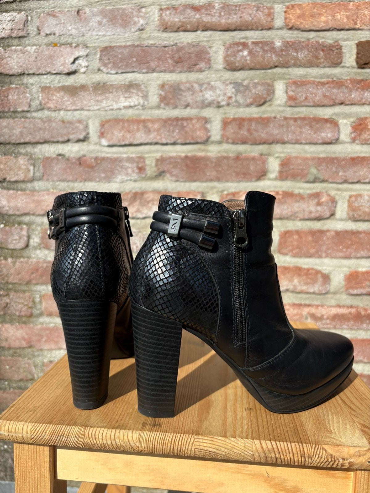 Nero Giardini enkellaarsjes met hoge hak, Comme neuf, Enlèvement, Boots et Botinnes, Noir