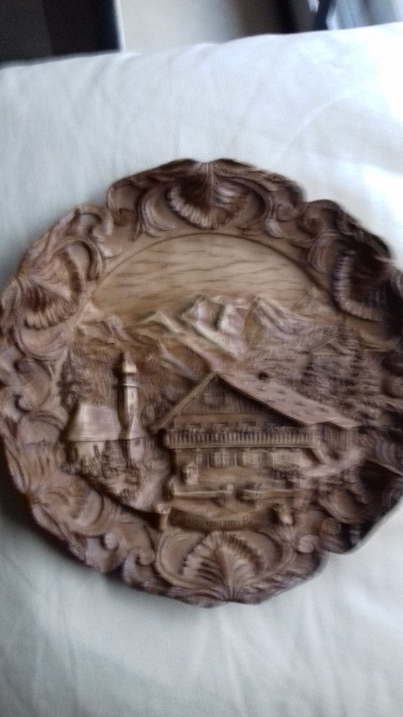 hangbord Zwitserland diameter 22cm in hout, Ophalen, Overige typen, Zo goed als nieuw, Met hengsel