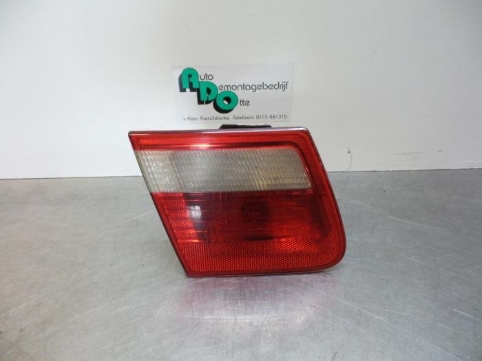Feu arrière gauche d'un BMW 3-Serie (3-Serie 98-), -, 3 mois de garantie, Utilisé, -
