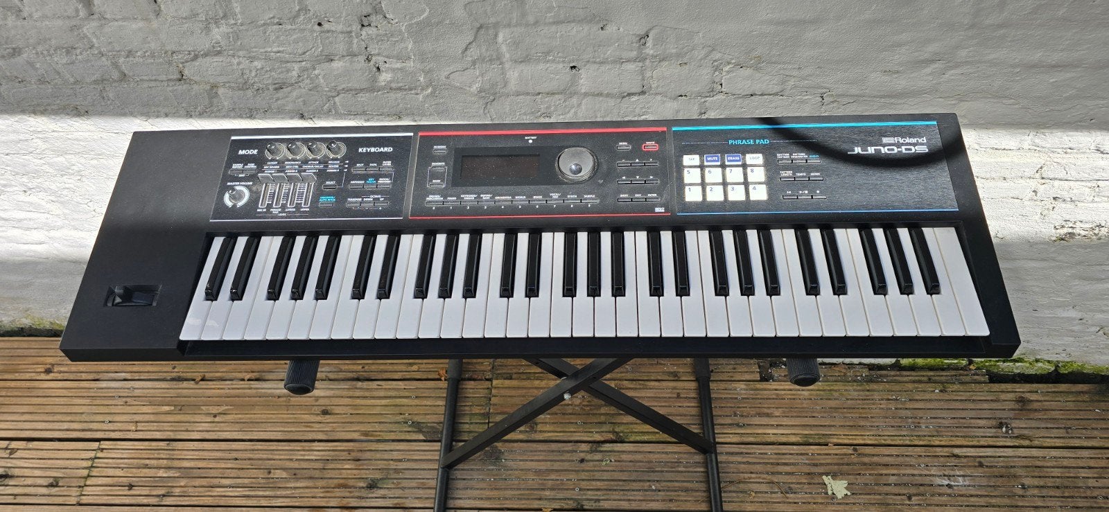 Roland Juno ds synthesizer, Musique & Instruments, Claviers, Enlèvement, Neuf, Roland, Avec pied