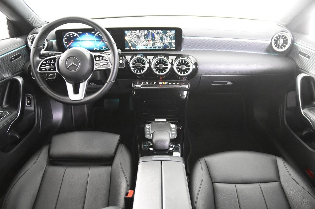 Mercedes-Benz CLA 250 e *1ste Eigenaar*Leer*Ambiente*, Auto's, Mercedes-Benz, Automaat, CLA, Achterwielaandrijving, 4 cilinders