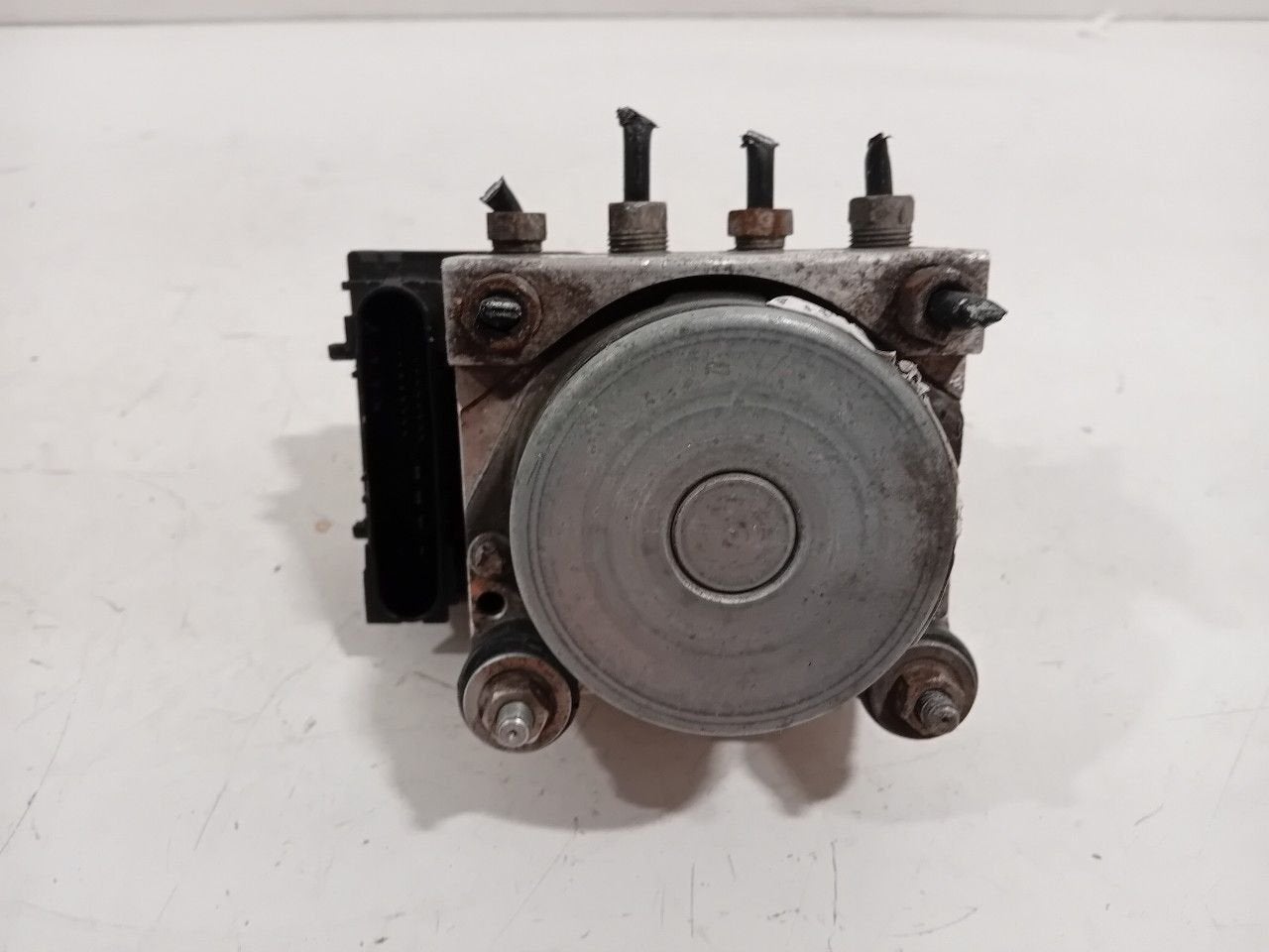 Abs pomp Opel Corsa, Onderdelen@venauto.nl, Van der Ven Autorecycling B.V., Ettenseweg 76, 4706 PB Roosendaal, The Netherlands