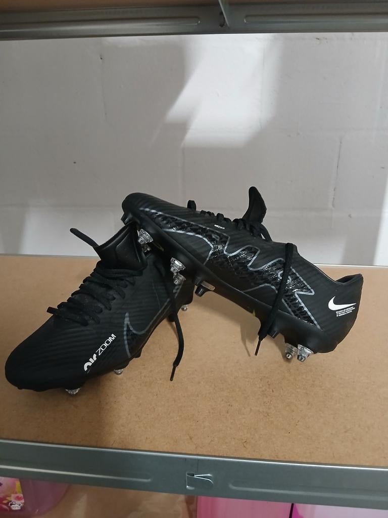 Nike mercurial air zoom nieuw maat 40, Sport en Fitness, Ophalen