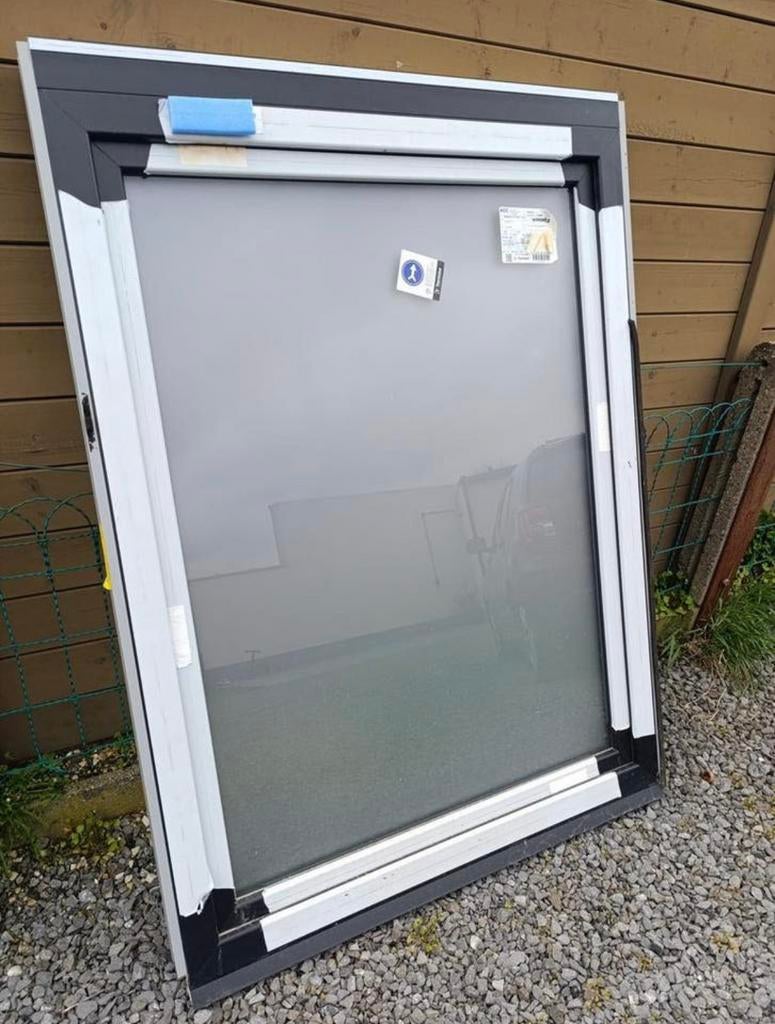 PVC raam zwart Winsol, Ophalen, Zo goed als nieuw, Gevelraam of Ruit