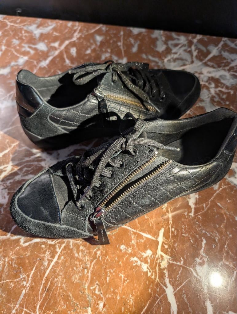 Geox cuir femme 40, Vêtements | Hommes, Chaussures, Enlèvement