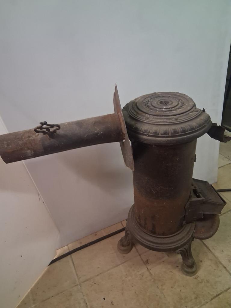 Oud antiek kachel - mooi model, Huis en Inrichting, Ophalen, Gebruikt, Allesbrander