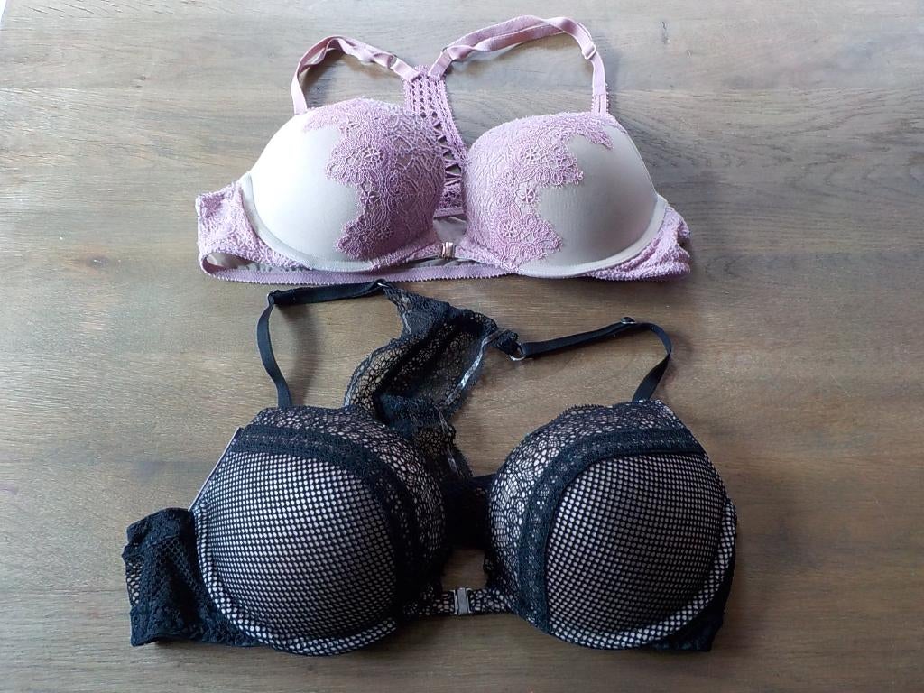 2 x bh Victoria's Secret uit New York City maat 80C, Kleding | Dames, Ondergoed en Lingerie, BH, Roze, Ophalen of Verzenden