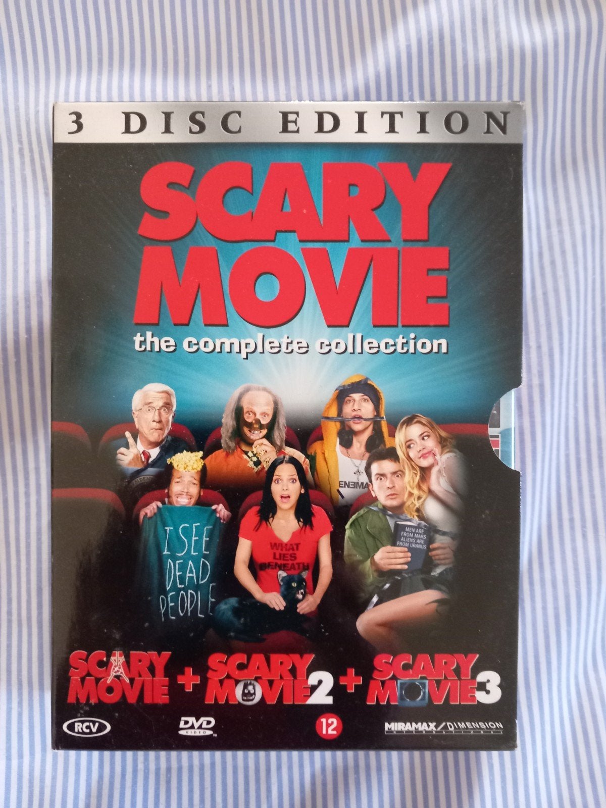 dvd-box - scarry movie - leuk op halloween -> 3€, Ophalen, Zo goed als nieuw, Horror-komedie