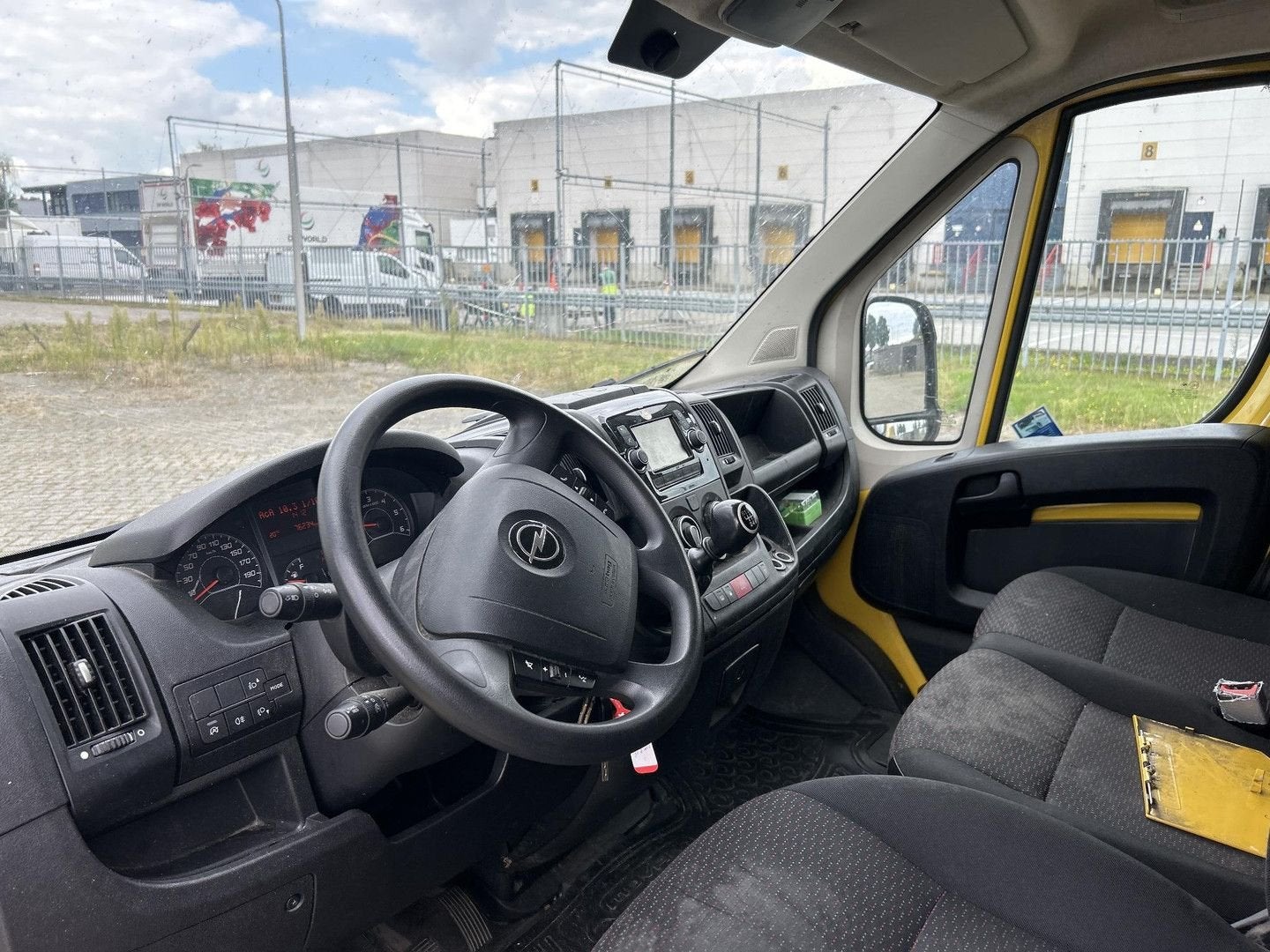 Opel Movano 2.2D 120 L2H2 Edition | € 9.950,- NETTO! | Airco, Autos, Camionnettes & Utilitaires, Achat, Entreprise, Boîte manuelle