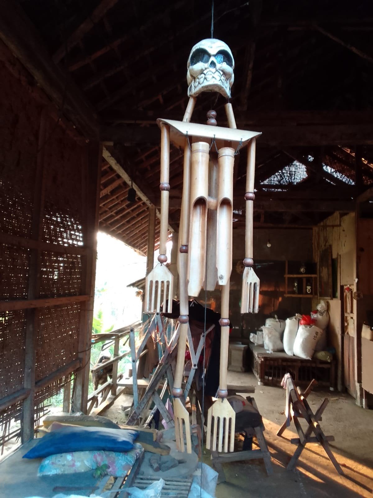 carillon squelette 50 cm en bois et bambou, Jardin & Terrasse, Enlèvement ou Envoi