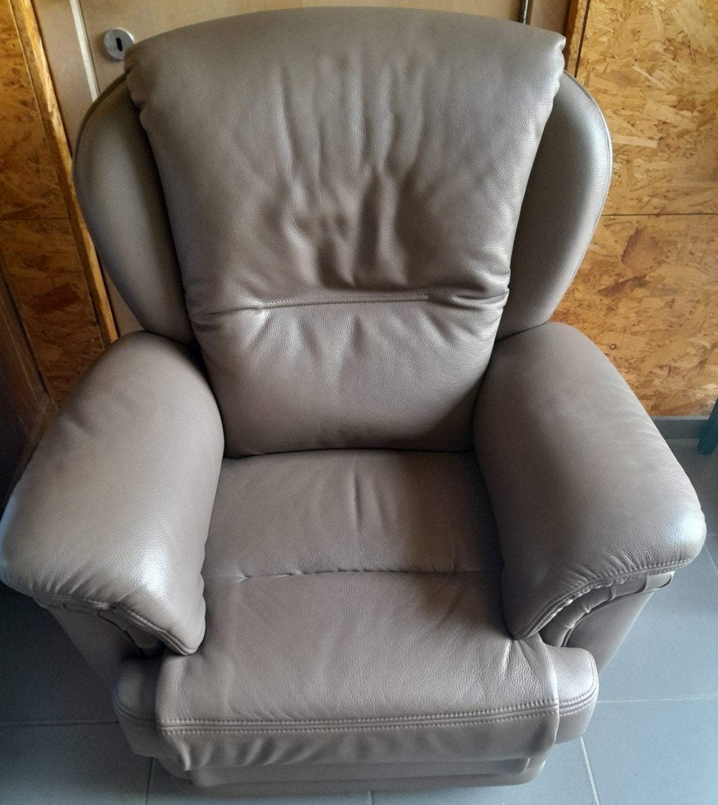 Elektrische relaxzetel, Huis en Inrichting, Fauteuils, Ophalen