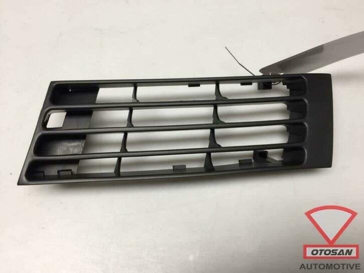 audi a4 1998 grille de pare chocs avant gauche nouveau ! 032, Neuf, Pare-chocs, AUDI AG, Auto-Union-Strasse 1
85045  Ingolstadt, DE