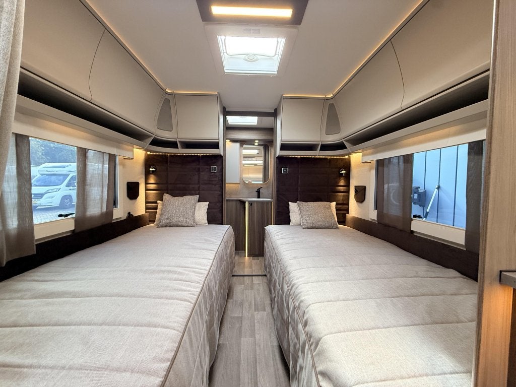 Kabe Imperial 630 TDL E2, Rondzit, 7 tot 8 meter, Bedrijf, Kabe