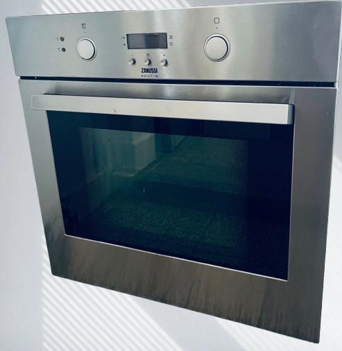 Four Zanussi, Elektronische apparatuur, Ovens, Oven, Ophalen