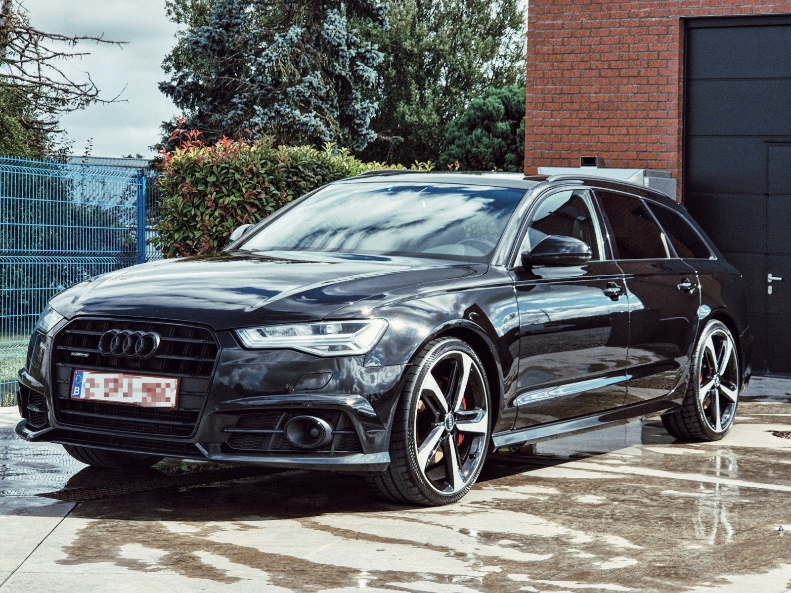 Audi A6 Avant Competition 326pk quattro VOLLEDIG ZWART, Auto's, Zwart, Zwart, 1900 kg, Particulier