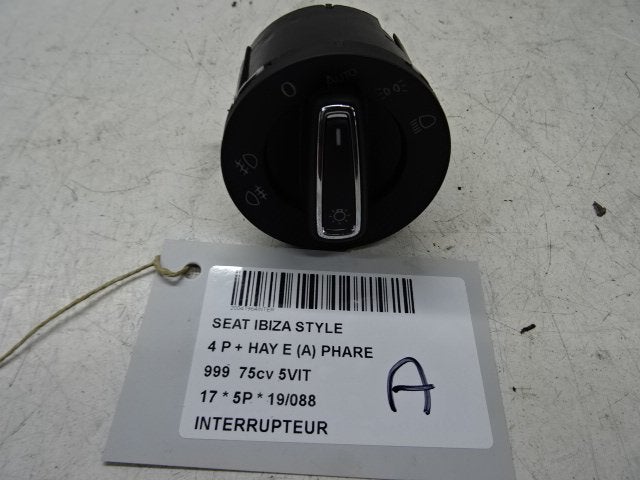 COMMUTATEUR Seat Ibiza V (KJB) (01-2017/-) (5G0941431AF), Seat Deutschland GmbH, Service@seat.de, Utilisé, Seat