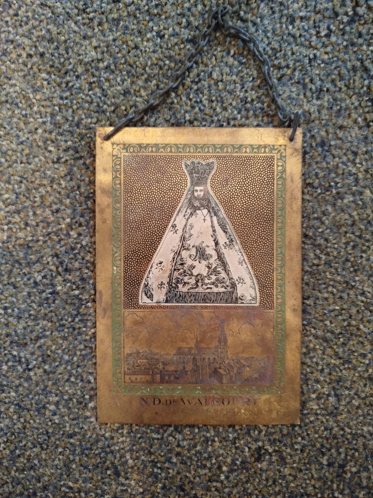 Plaque représentant Notre Dame de Walcourt (la Vierge noire), Enlèvement ou Envoi