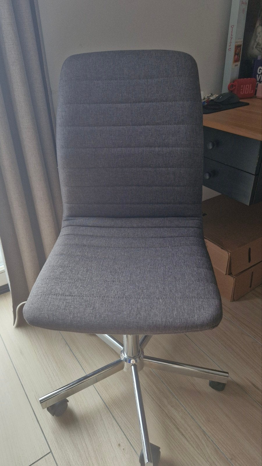 Grijze mooie bureaustoel, zeer goede staat!, Maison & Meubles, Gris, Comme neuf, Enlèvement, Chaise de bureau