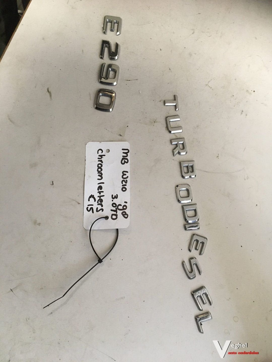 E 290 Turbodiesel chrome letters 1998, Gebruikt, -, -, Ophalen of Verzenden