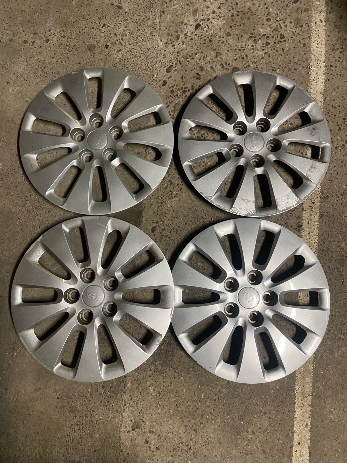 Kia wieldoppen 16 inch, Autos : Divers, Enlèvement ou Envoi, Comme neuf