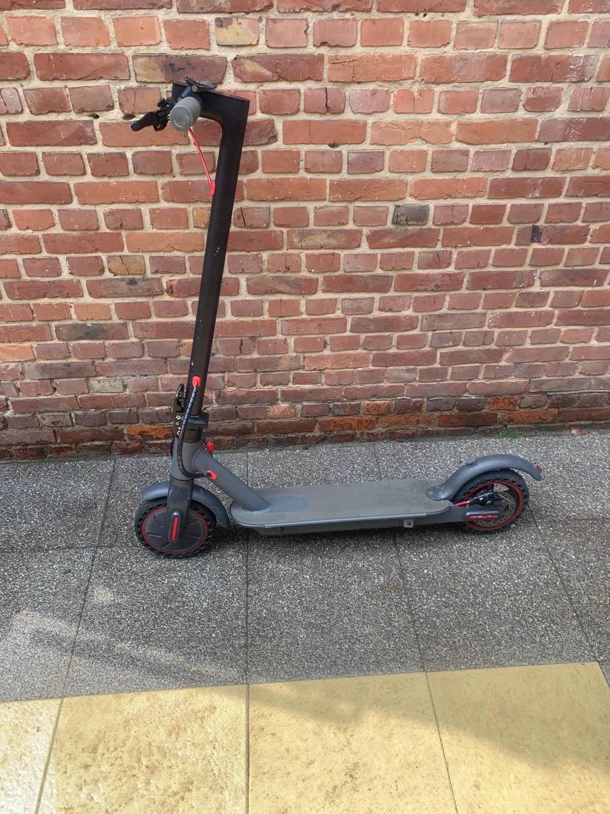 ELEKTRİSCHE   STEP, Fietsen en Brommers, Steps, Ophalen, Zo goed als nieuw