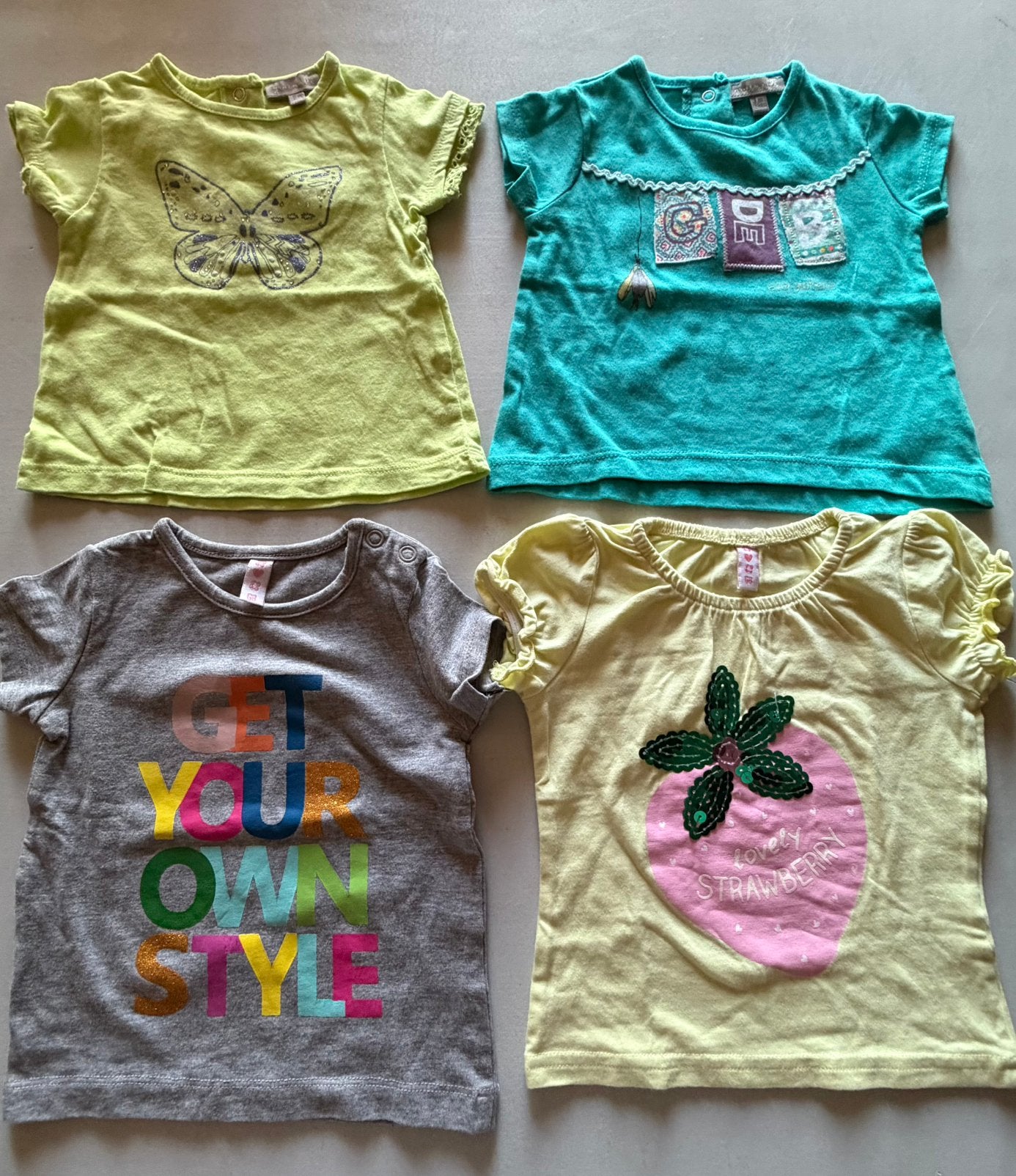 4 st zomerse tshirts meisjes (68), Kinderen en Baby's, Babykleding | Maat 68, Ophalen, Zo goed als nieuw, Meisje, Shirtje of Longsleeve
