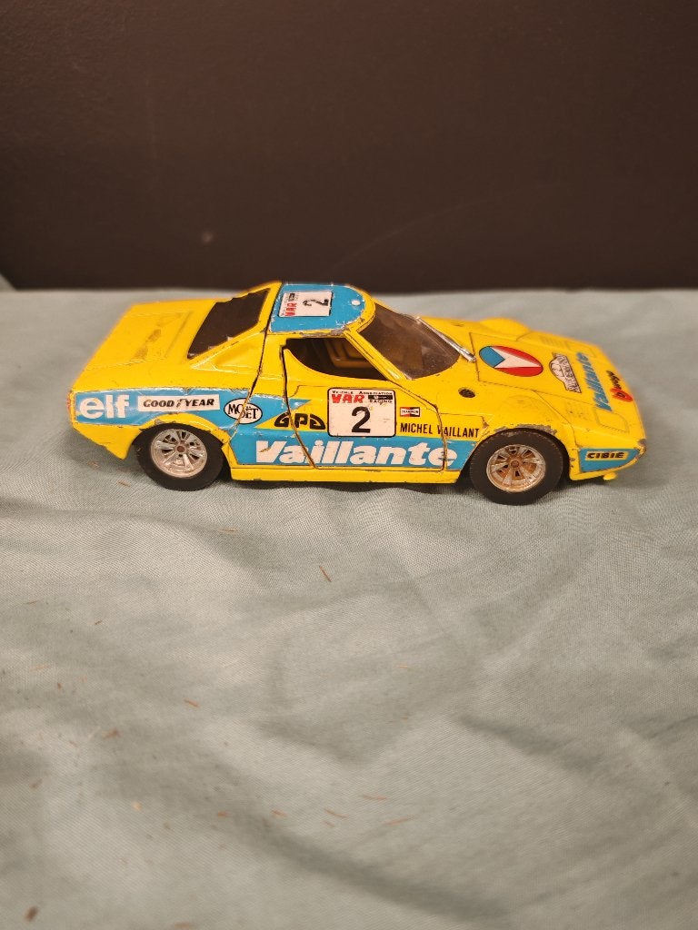 Lancia Stratos HF Vaillante Rally – Schaal 1:24, Hobby en Vrije tijd, Ophalen of Verzenden, Gebruikt, Auto, Burago