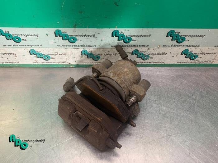 Etrier de frein (pince) avant gauche d'un Audi A2 (A2 00-), -, 3 mois de garantie, Audi, Utilisé