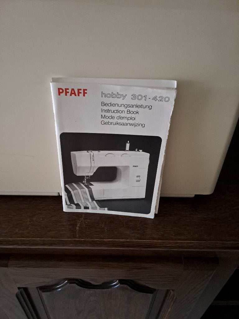 Pfaff naaimachine, Ophalen, Zo goed als nieuw, Naaimachine, Pfaff
