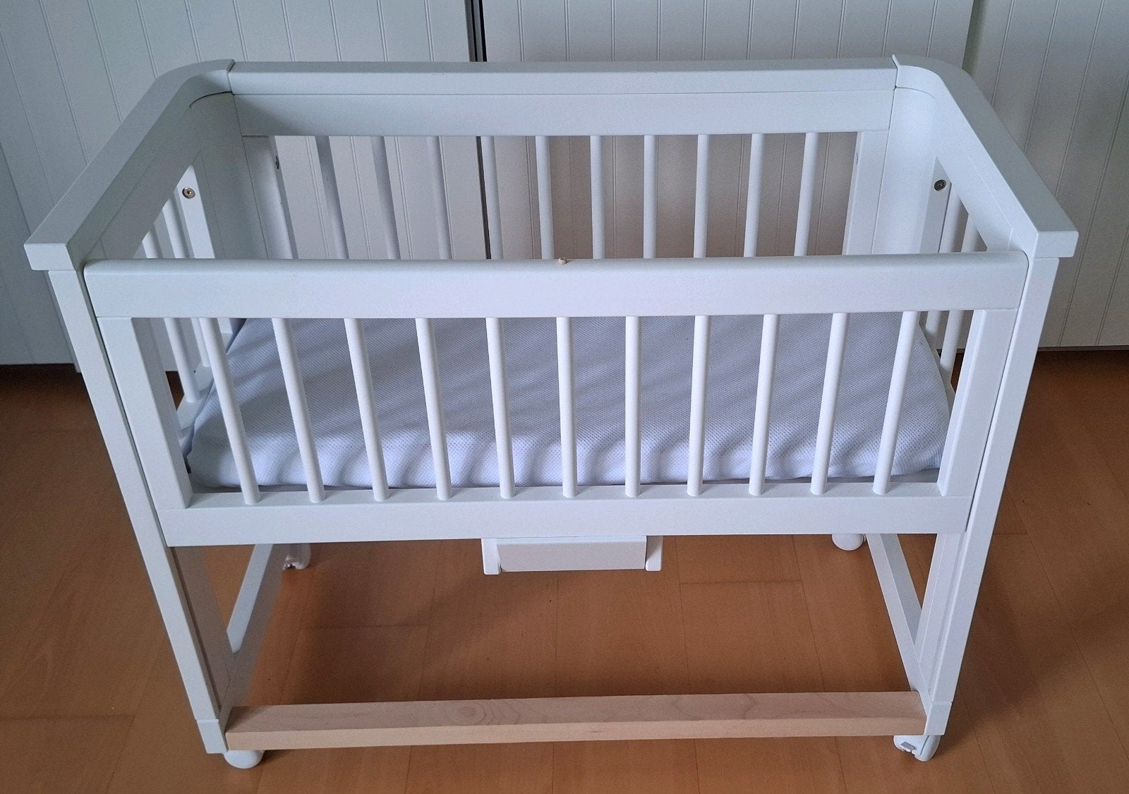 Co-sleeper Troll Sun met Aerosleep matras, Kinderen en Baby's, Babywiegjes en Ledikanten, Ophalen