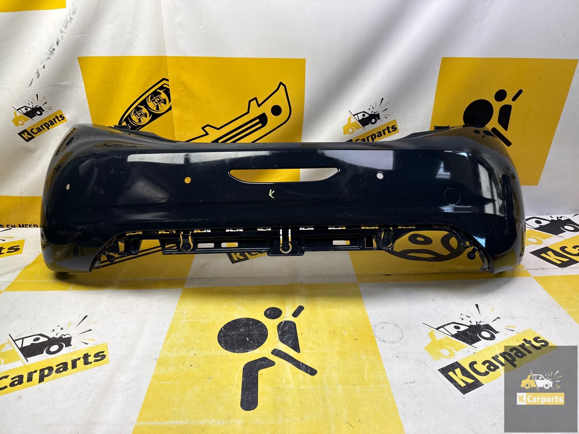 Achterbumper Peugeot 208 4XPDC 2012-2019 origineel bumper, Auto-onderdelen, Taurusavenue 1
2132 LS  Hoofddorp, NL, Gebruikt, Contact.group@renault.com