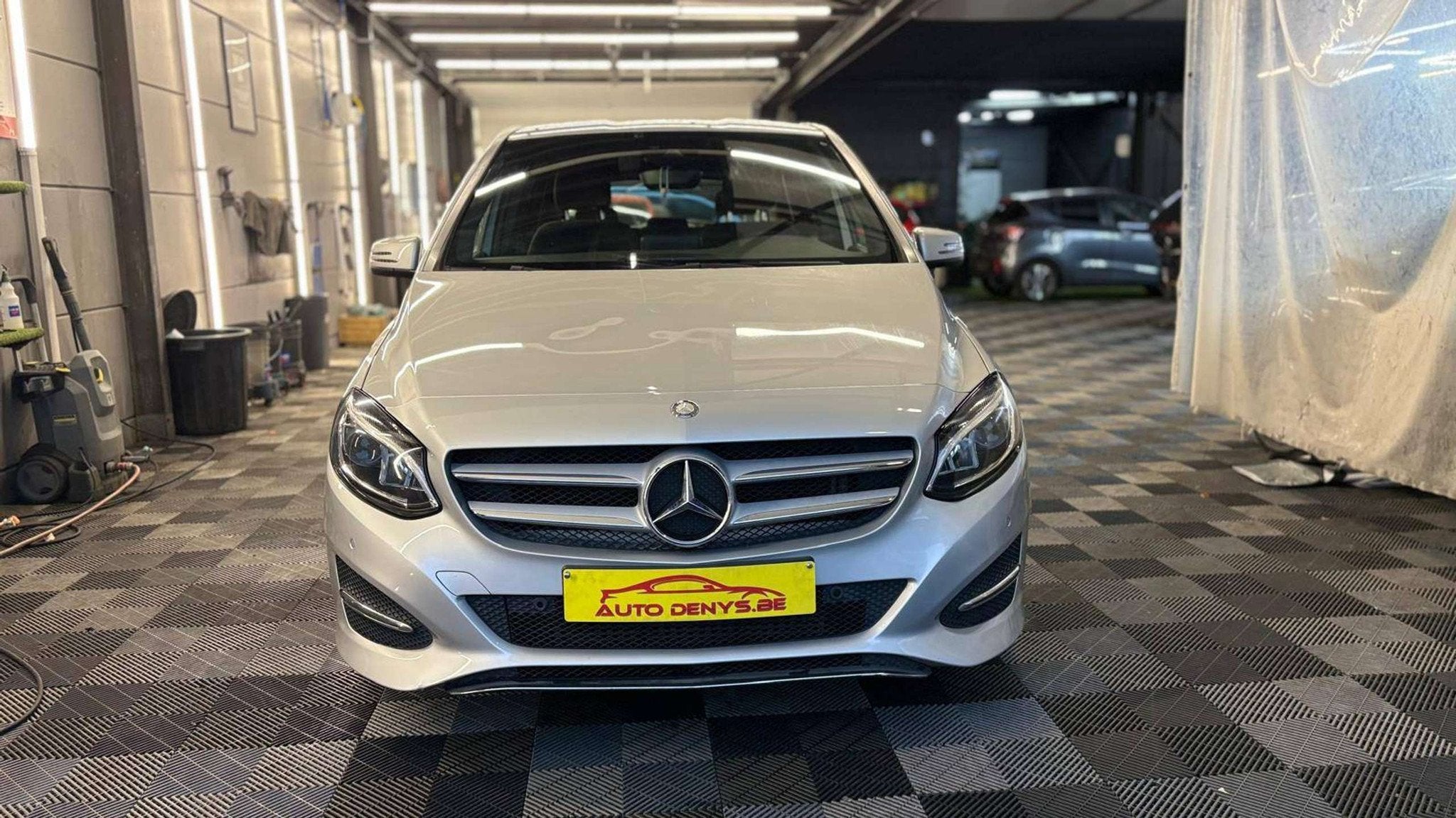 Mercedes-Benz B 180 Mercedes B180 CDI AUTOMATIQUE bj. 2017 E, Auto's, Automaat, Gebruikt, 4 cilinders, Bedrijf
