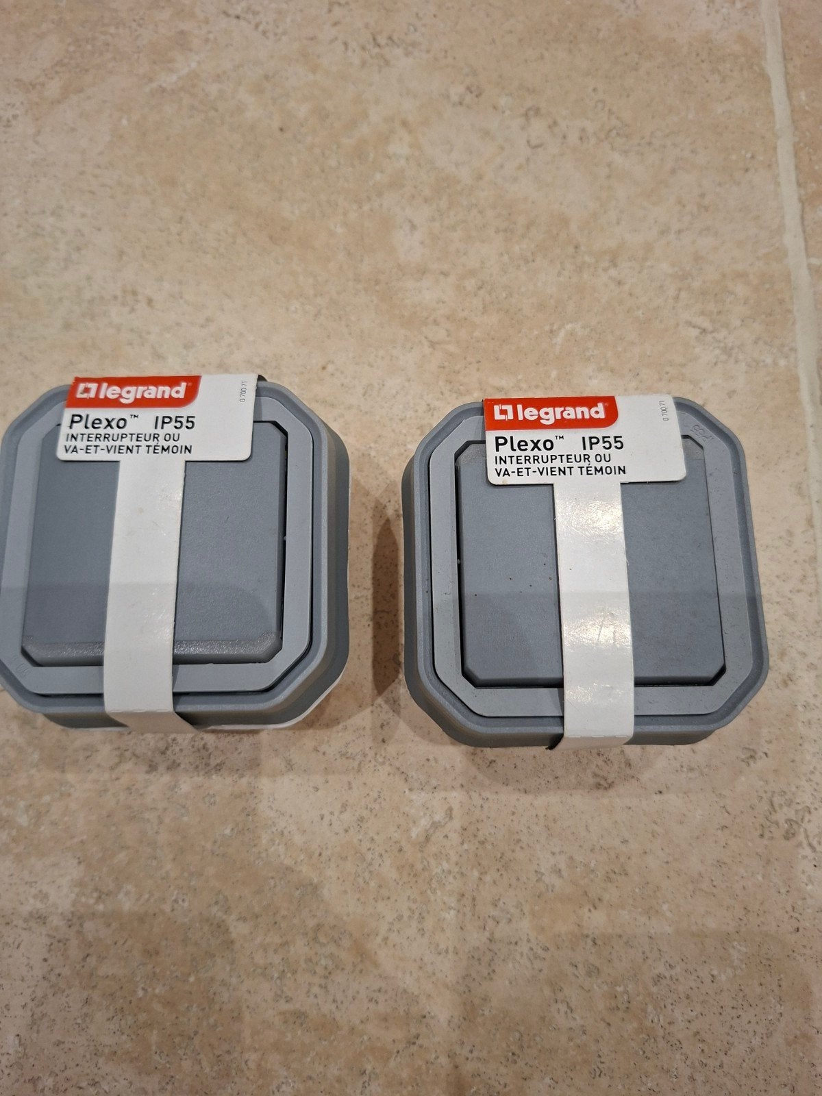 2 schakelaars of komt en gaat plexo indicatielampje ip55 leg, Ophalen of Verzenden