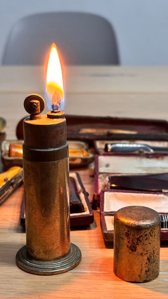 briquet de tranchée ancien, Collections, Articles de fumeurs, Briquets & Boîtes d'allumettes, Comme neuf, Briquet, Enlèvement ou Envoi