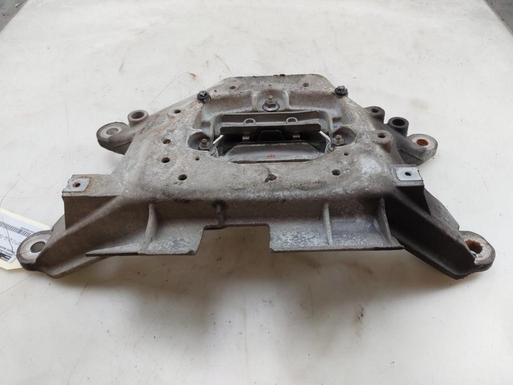 SUPPORT BOITE DE VITESSES Porsche Macan (95B), Utilisé, Porsche