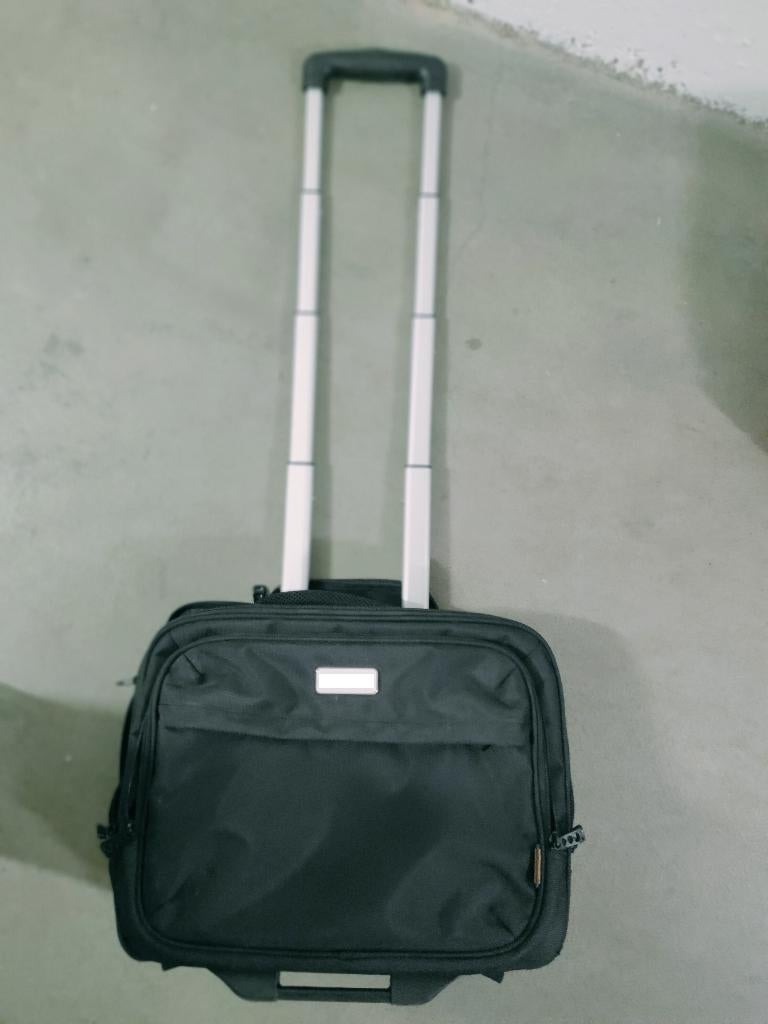 cabinewagen — laptoptas voor zakelijk gebruik, Computers en Software, Laptoptassen, Zo goed als nieuw, Trolleytas, HP, Gevoerd laptopvak