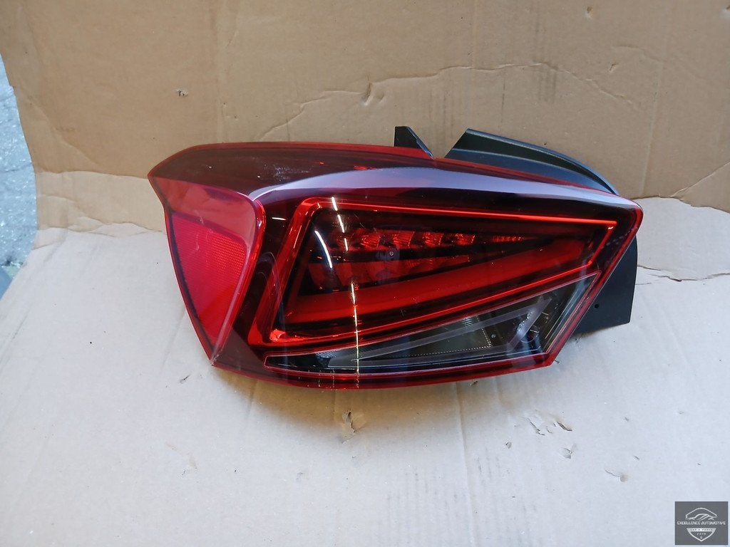 Feu arri re gauche LED pour Seat Ibiza 6F ( partir de 2017), Autovia A-2, Km 585 585
08760  Martorell, ES, SEAT S.A., Utilisé