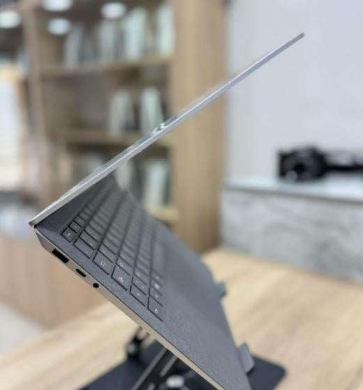 Microsoft Surface Laptop 2 / 13 inch touch / i5 / 128GB /8GB, Computers en Software, Windows Laptops, Ophalen, 8 GB, 13 inch, Met touchscreen