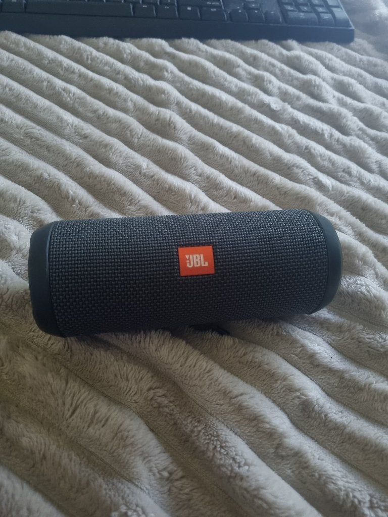 jbl flip essential, Audio, Tv en Foto, Luidsprekerboxen, Gebruikt, JBL, Verzenden, Bluetooth