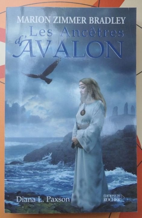 Roman les Ancêtres d'Avallon, Ophalen