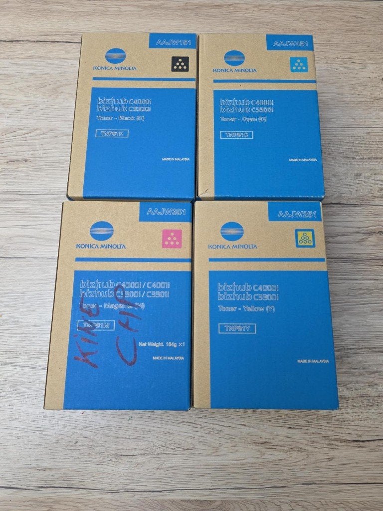 Lot de 4 toners Konica Minolta, Ophalen of Verzenden, Nieuw, Toner, Konica Minolta