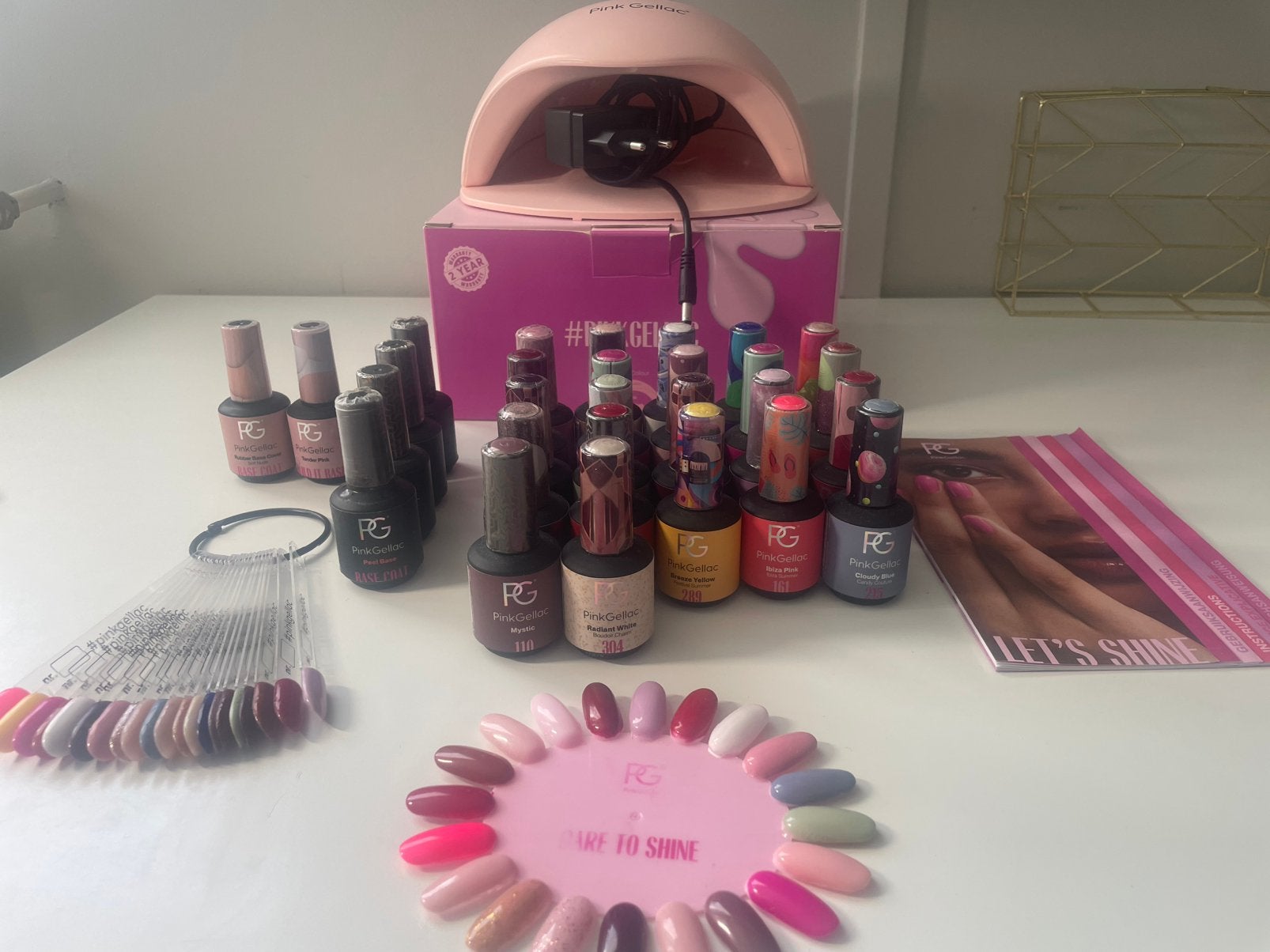 PINK GELLAC: Premium UV lamp + 28 kleuren, Handtassen en Accessoires, Ophalen of Verzenden, Zo goed als nieuw