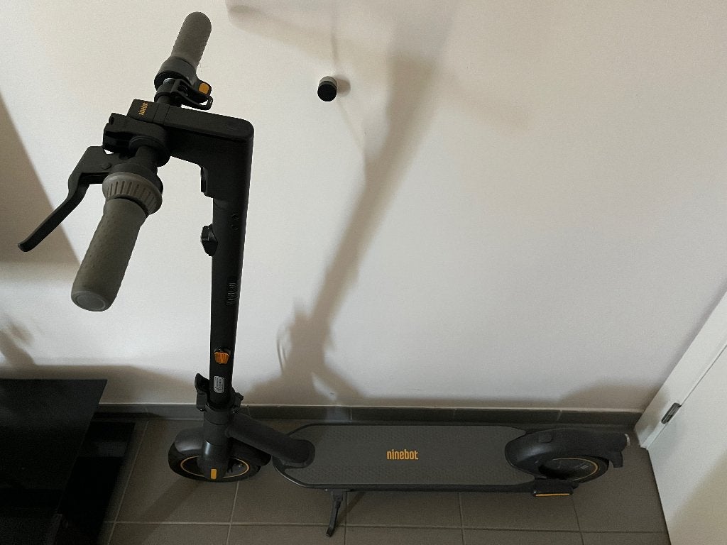 Elektrische step - Ninebot Max G30, Fietsen en Brommers, Ophalen of Verzenden, Zo goed als nieuw, Elektrische step (E-scooter)