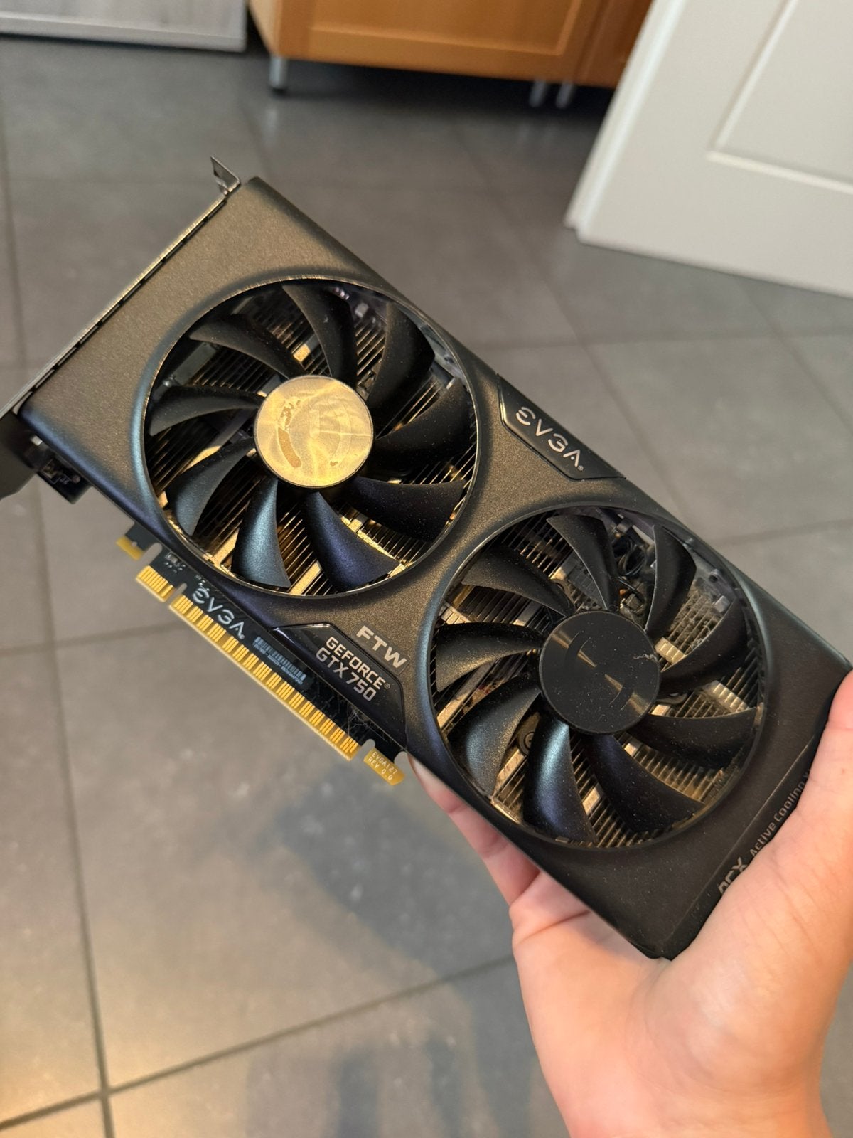EVGA GeForce GTX 750 FTW ACX avec 2 Go de mémoire GDDR5., Enlèvement ou Envoi, GDDR5, PCI, DVI