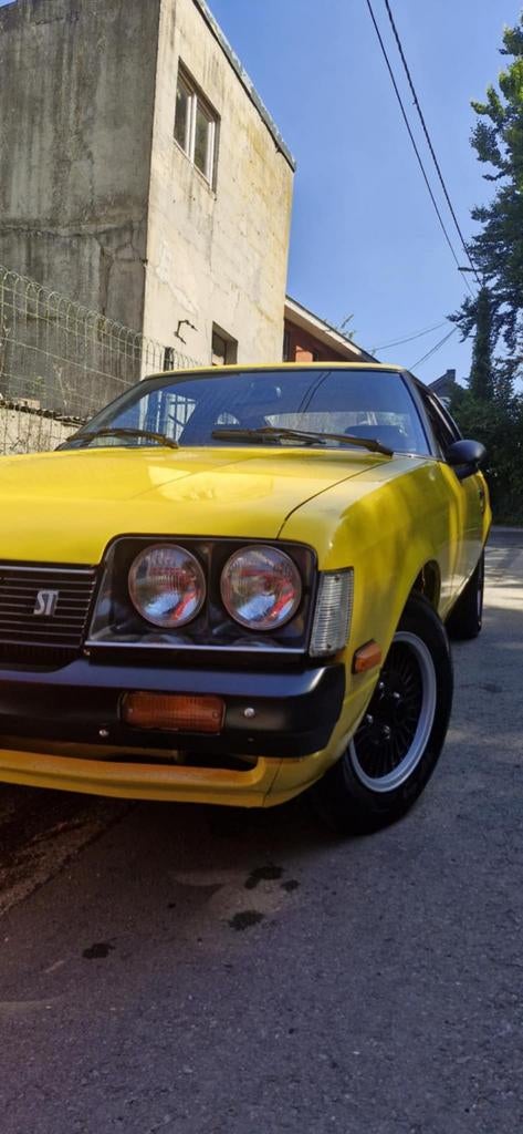 Toyota Celica TA40 Liftback 1.6 ST restaurée., Autos, Cuir, Achat, Noir, Noir