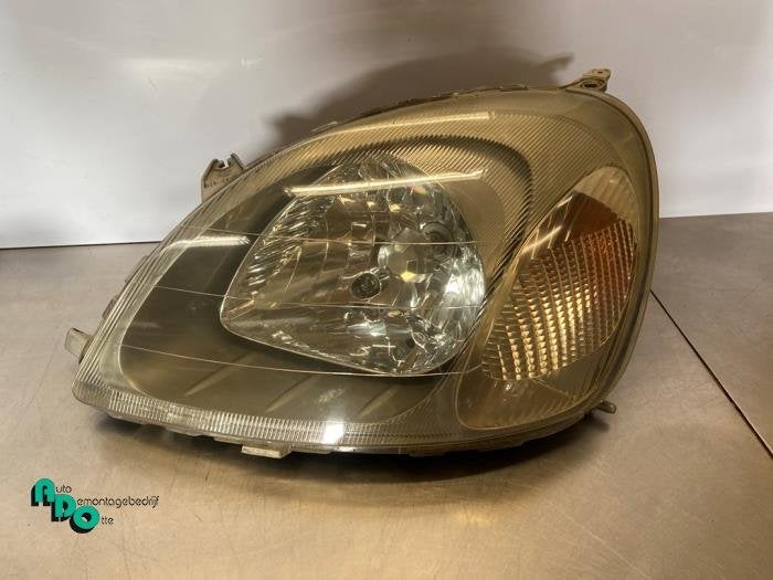 Koplamp links van een Toyota Yaris (Yaris 1 00-), Auto-onderdelen, Gebruikt, -, -, Ophalen of Verzenden