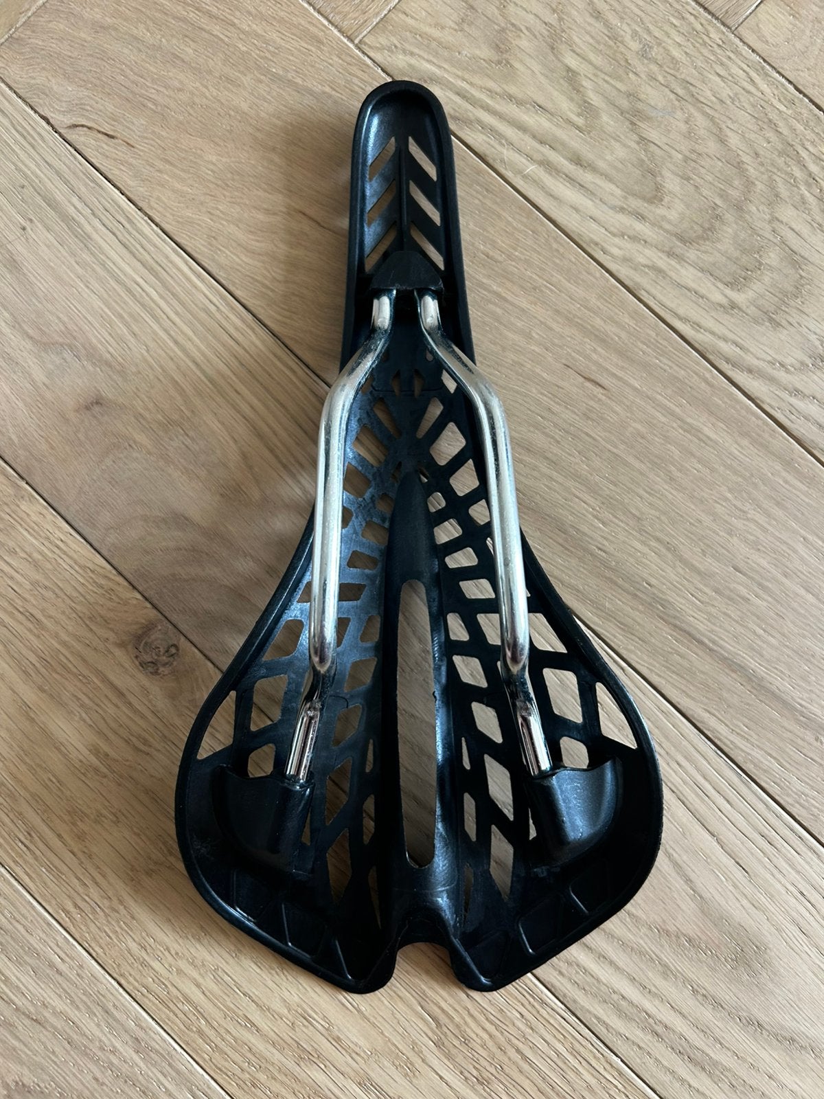 SPYDER Selle de vélo souple avec suspension integrée, Enlèvement ou Envoi, Neuf, Selle