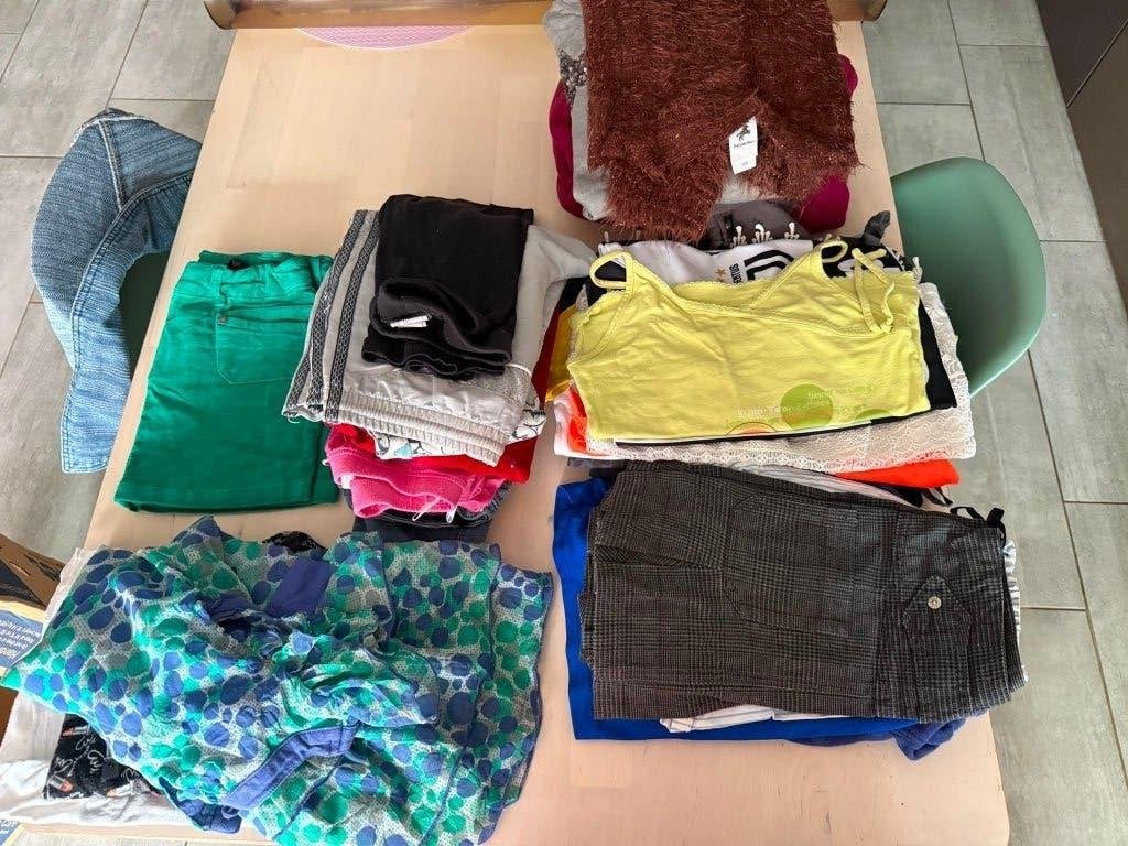 meisjeskleding pakket 128 in goede staat, Ophalen of Verzenden, Gebruikt, Maat 128