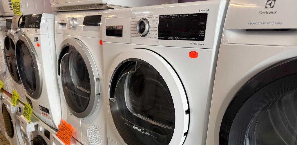 1an garantie Bosch XL Serie 8 pompe à chaleur A+++ AutoClean, Electroménager, Sèche-linge, Comme neuf, Chargeur frontal, Enlèvement
